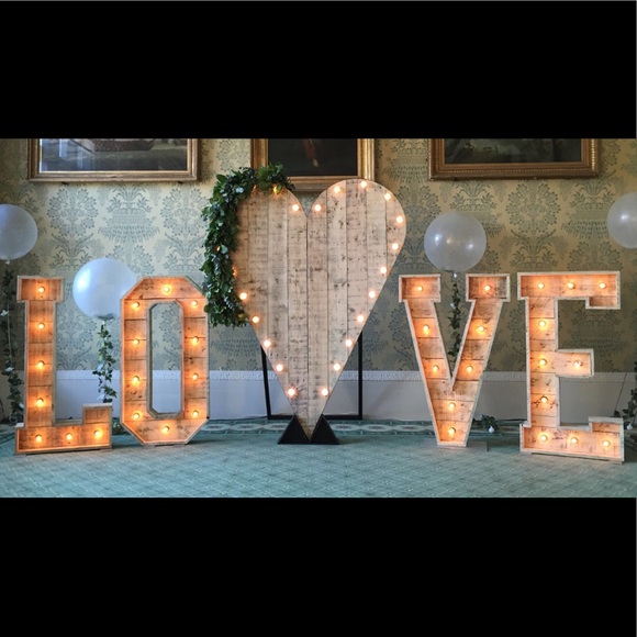 Meet your Posher, Tracey - Picture 2 of 2